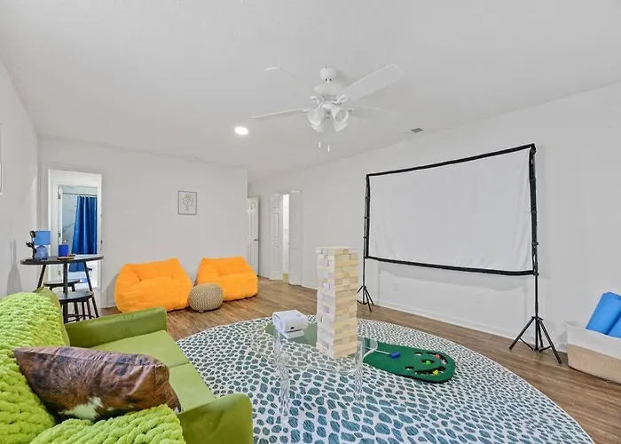 Tally's Sapphire Sleeps12 Near Fsu, Capitol, Golf Club With Game Room, Projector And Patio Сasa de vacaciones Tallahassee