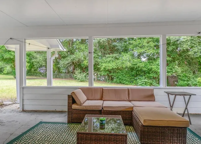 Tally's Sapphire Sleeps12 Near Fsu, Capitol, Golf Club With Game Room, Projector And Patio Tallahassee