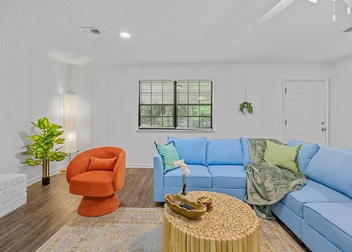 Tally's Sapphire Sleeps12 Near Fsu, Capitol, Golf Club With Game Room, Projector And Patio Сasa de vacaciones